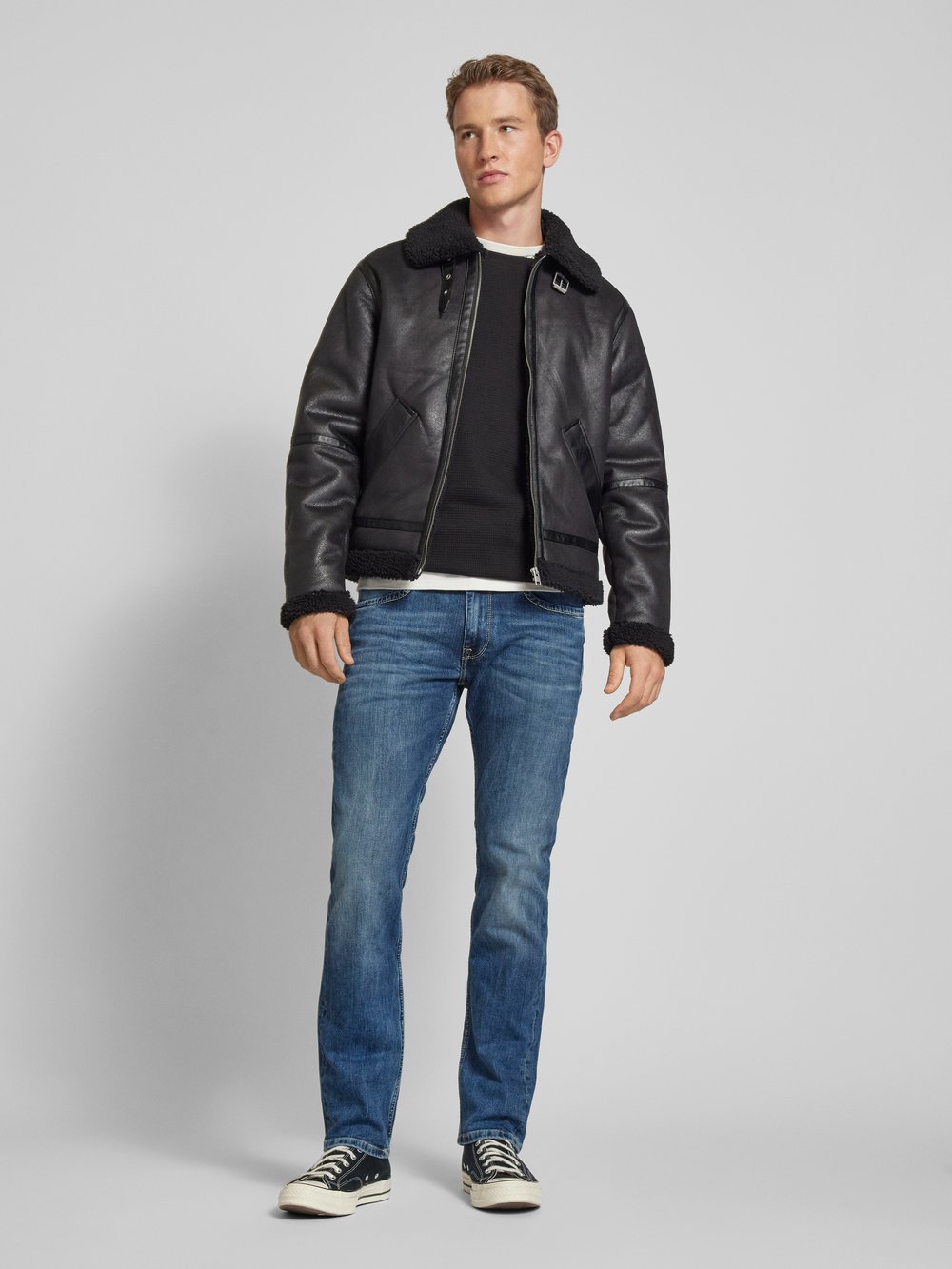 

Джинсы облегающего кроя с пятью карманами, модель «CASH» Pepe Jeans