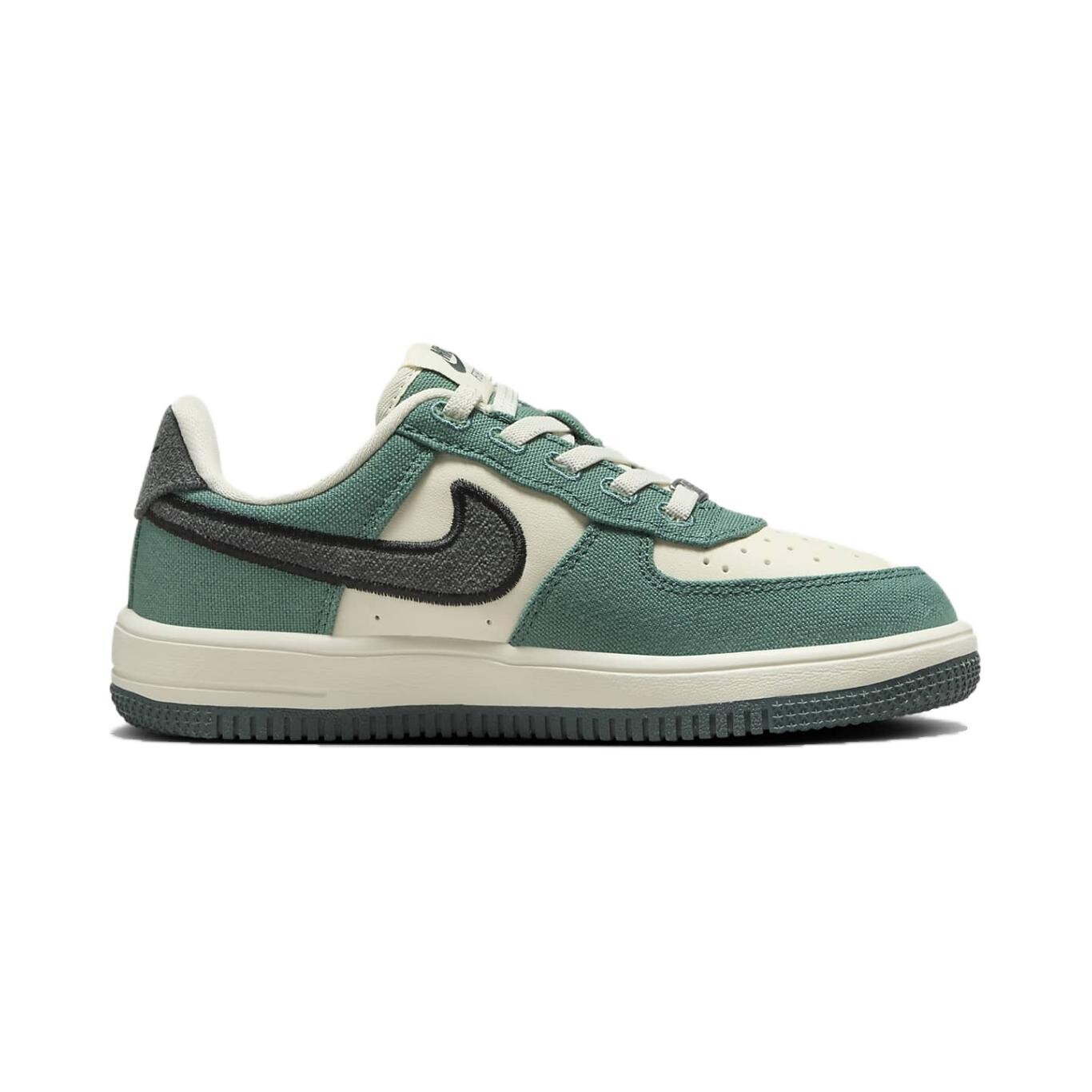 Кроссовки для скейтбординга Air Force 1 Kids PS Low-top Green/Brown/Beige/Dark Gum Nike, зеленый/коричневый/бежевый — фото 2