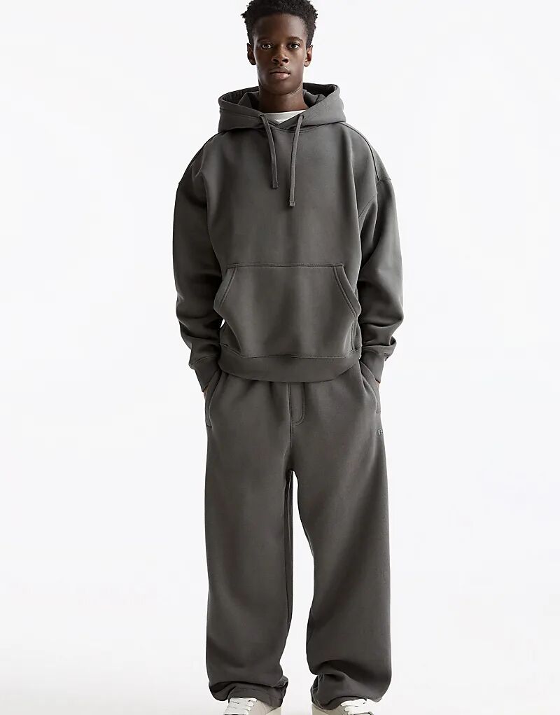 

Свободные спортивные брюки Pull&Bear антрацитово-серого цвета
