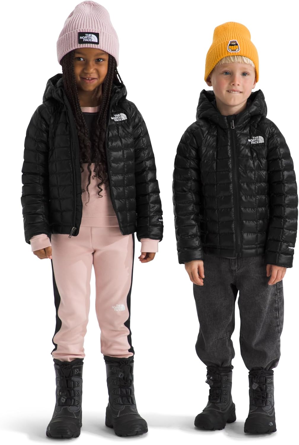 

Куртка-унисекс с капюшоном The North Face Thermoball для детей | Утеплитель с высоким ворсом, ткань рипстоп, капюшон из трех частей, защита подбородка, Tnf Black