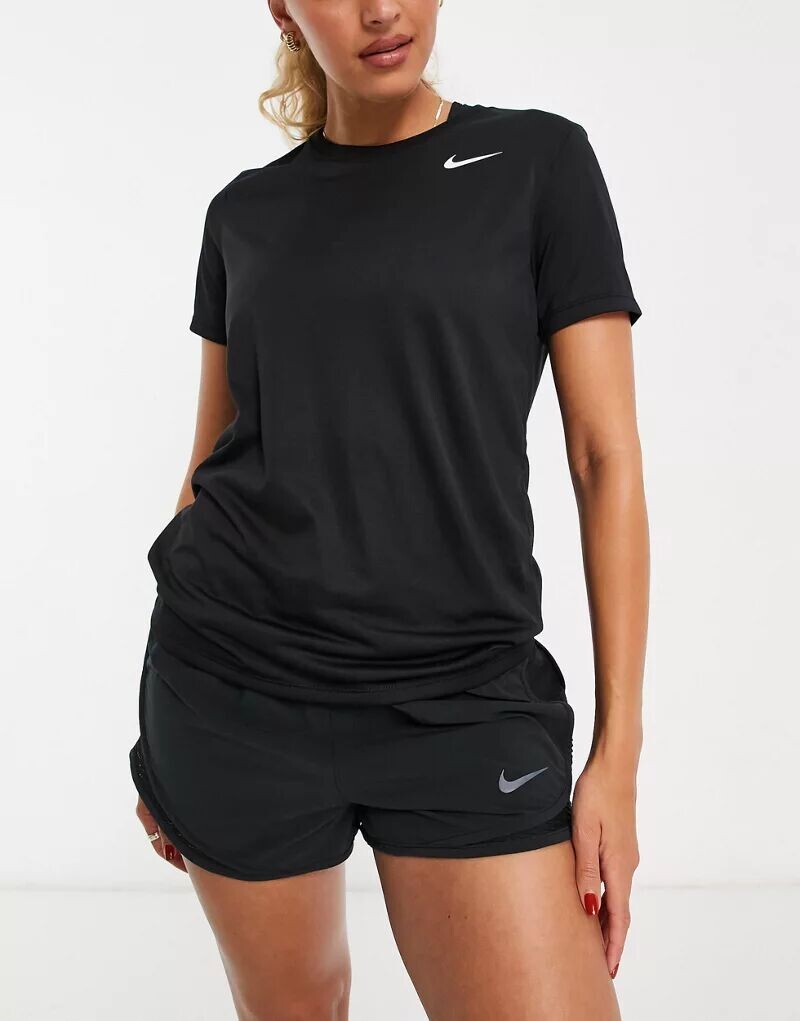 

Черная футболка Nike Dri-FIT, Черный, Черная футболка Nike Dri-FIT