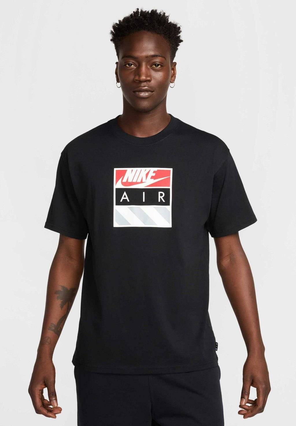

Рубашка с принтом M NSW TEE Nike Sportswear, черный