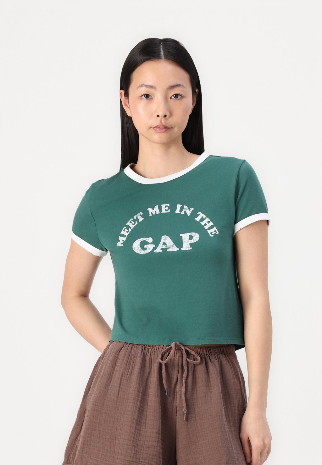 Футболка с принтом LOGO MEET ME CROP CREW GAP, зеленый — фото 4