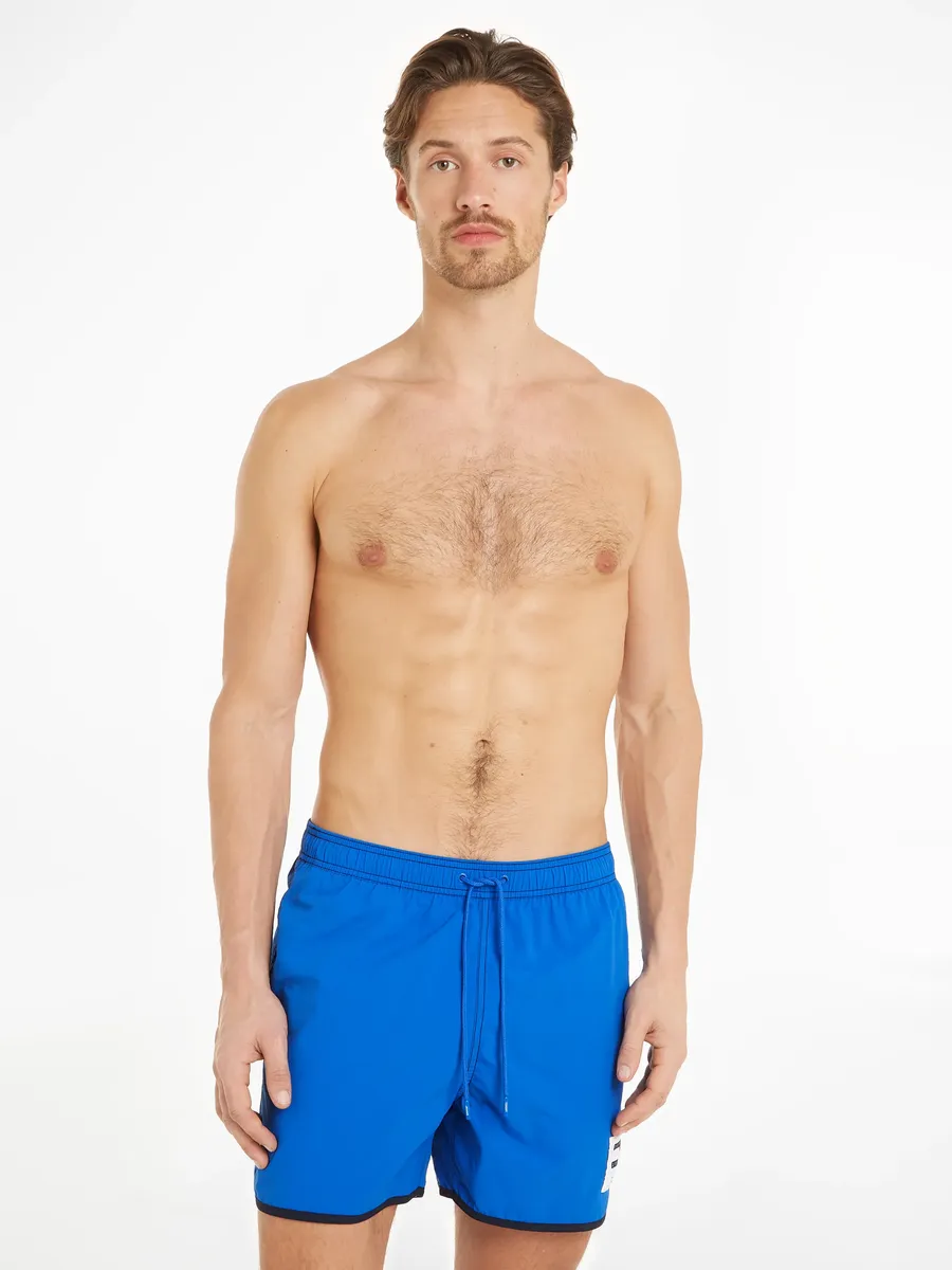 

Купальные шорты Tommy Hilfiger Swimwear "SF MEDIUM DRAWSTRING" с контрастными деталями, синий