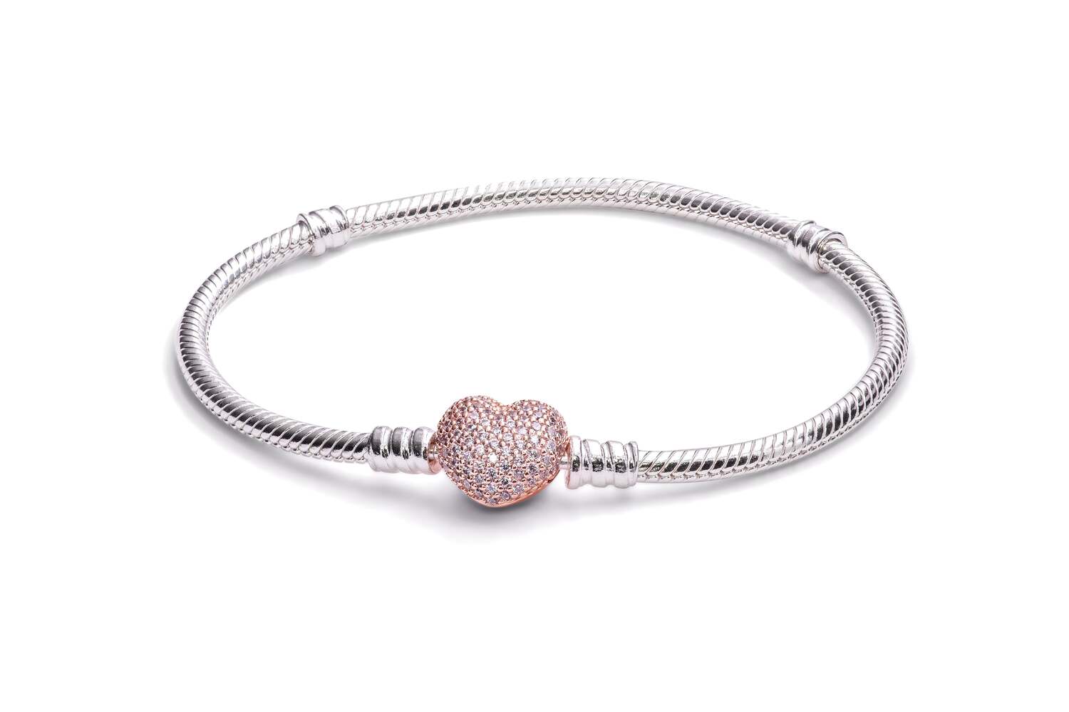 

Браслет PANDORA Rose Pave Heart Clasp из стерлингового серебра Pandora, серый