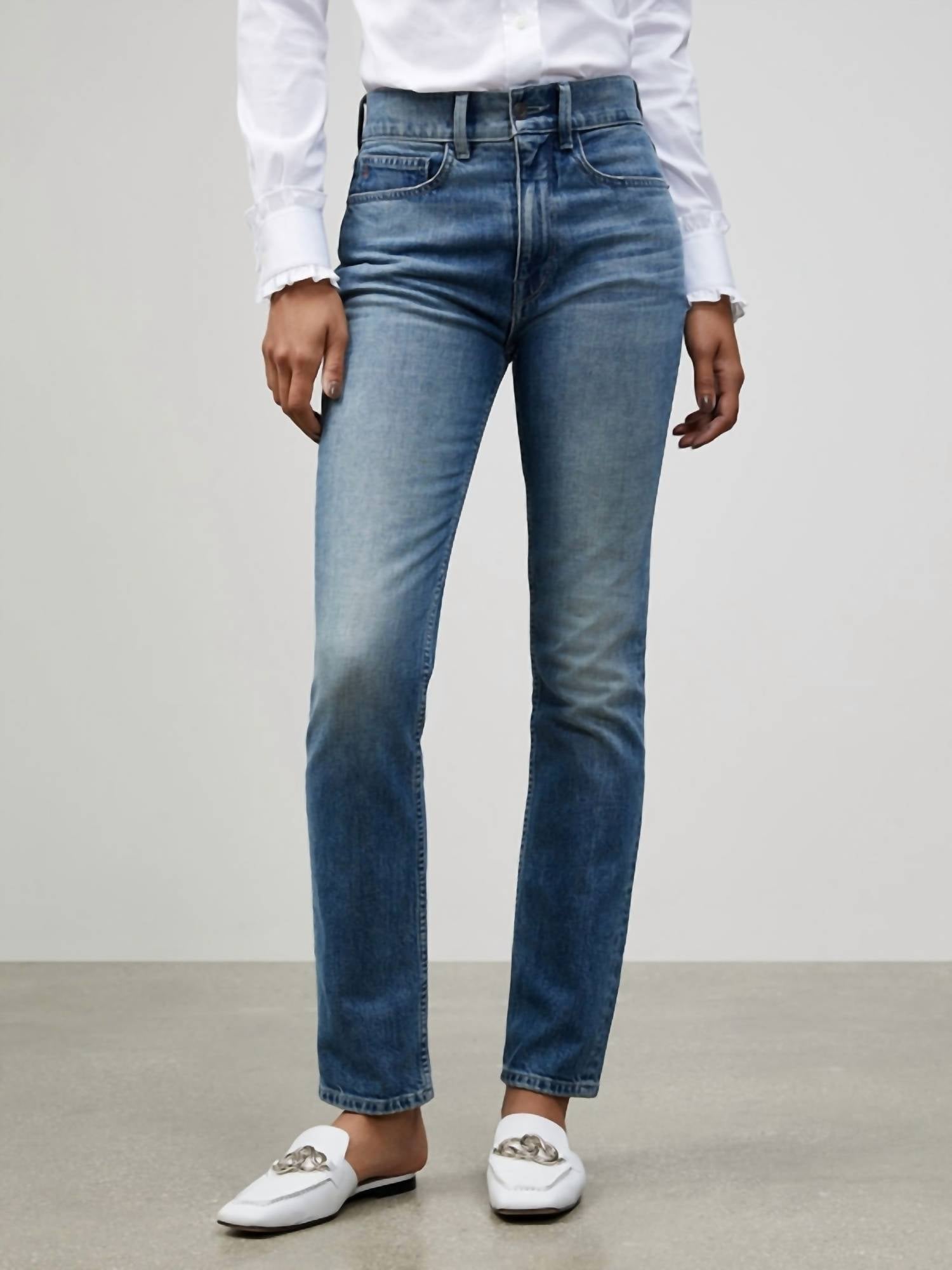 

Высокая талия Прямые джинсы Reeve Ital. Heritage Jeans в цвете Faded Skyline Lafayette 148