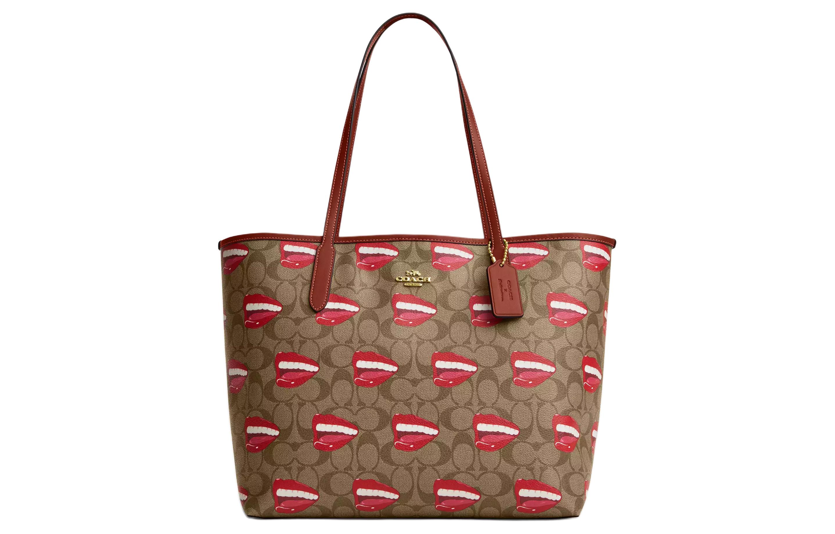 

Городская сумка через плечо COACH