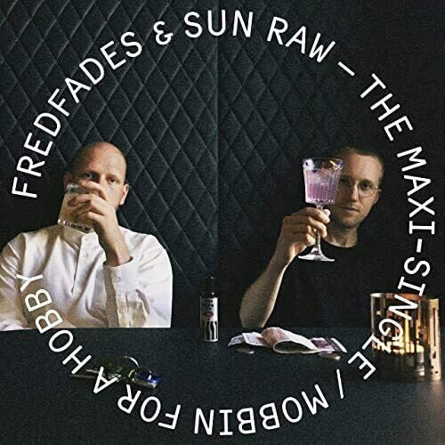 

Сингл 7" Fredfades: The Maxi-Single