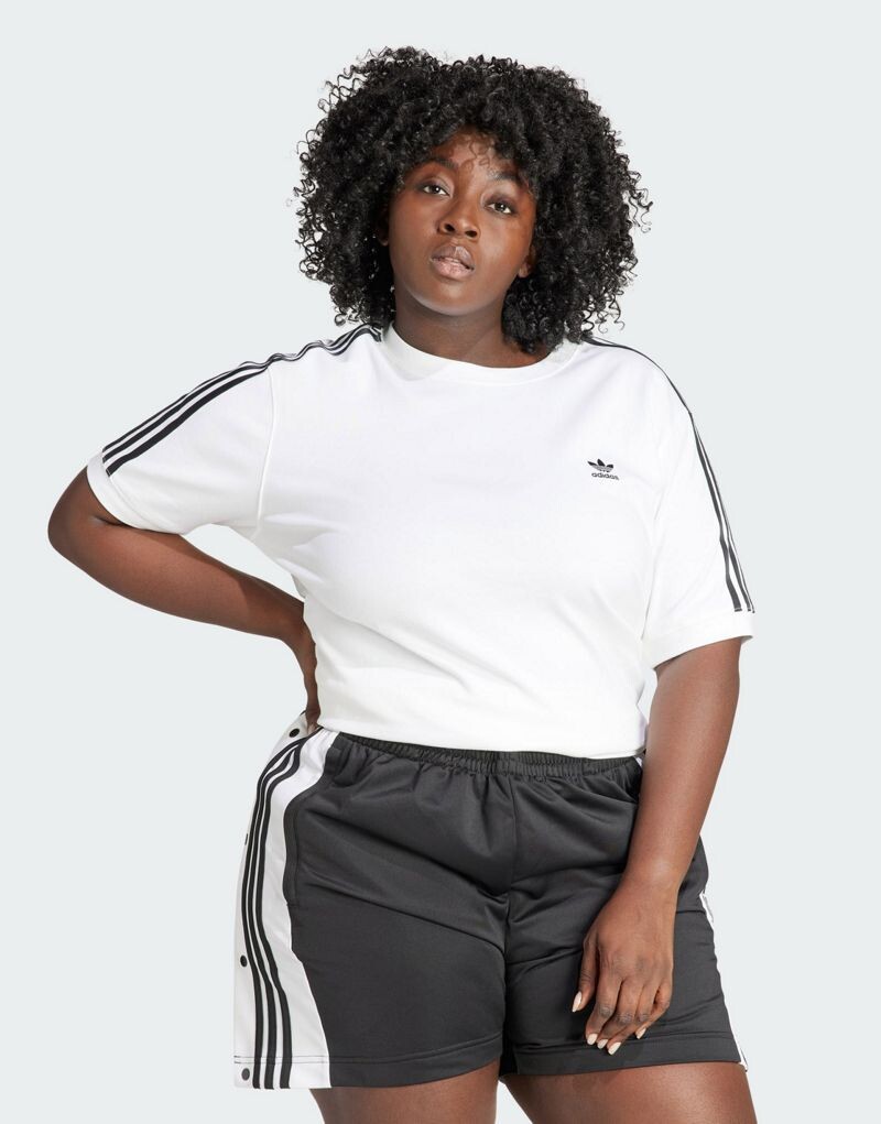 

Adidas Plus — белая футболка с 3 полосками adidas