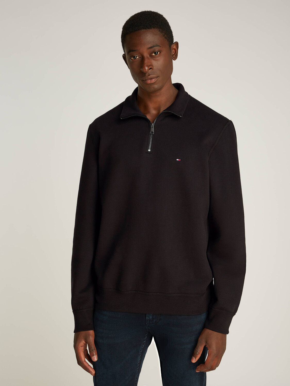 

Толстовка Tommy Hilfiger Regular Fit, черный