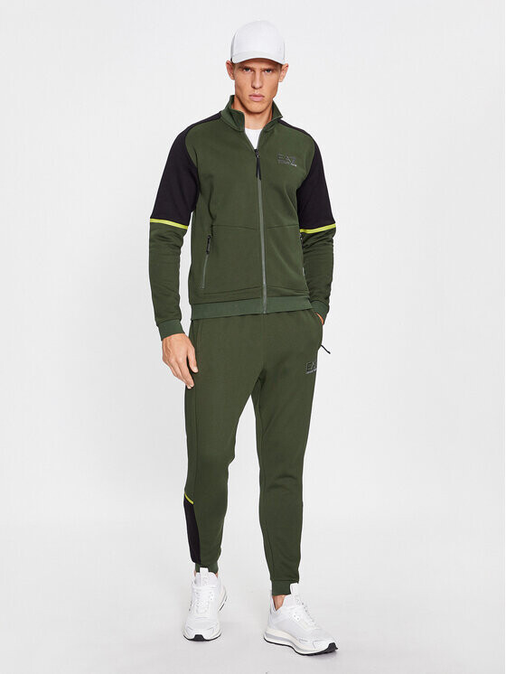 

Спортивный костюм regular fit Ea7 Emporio Armani, зеленый
