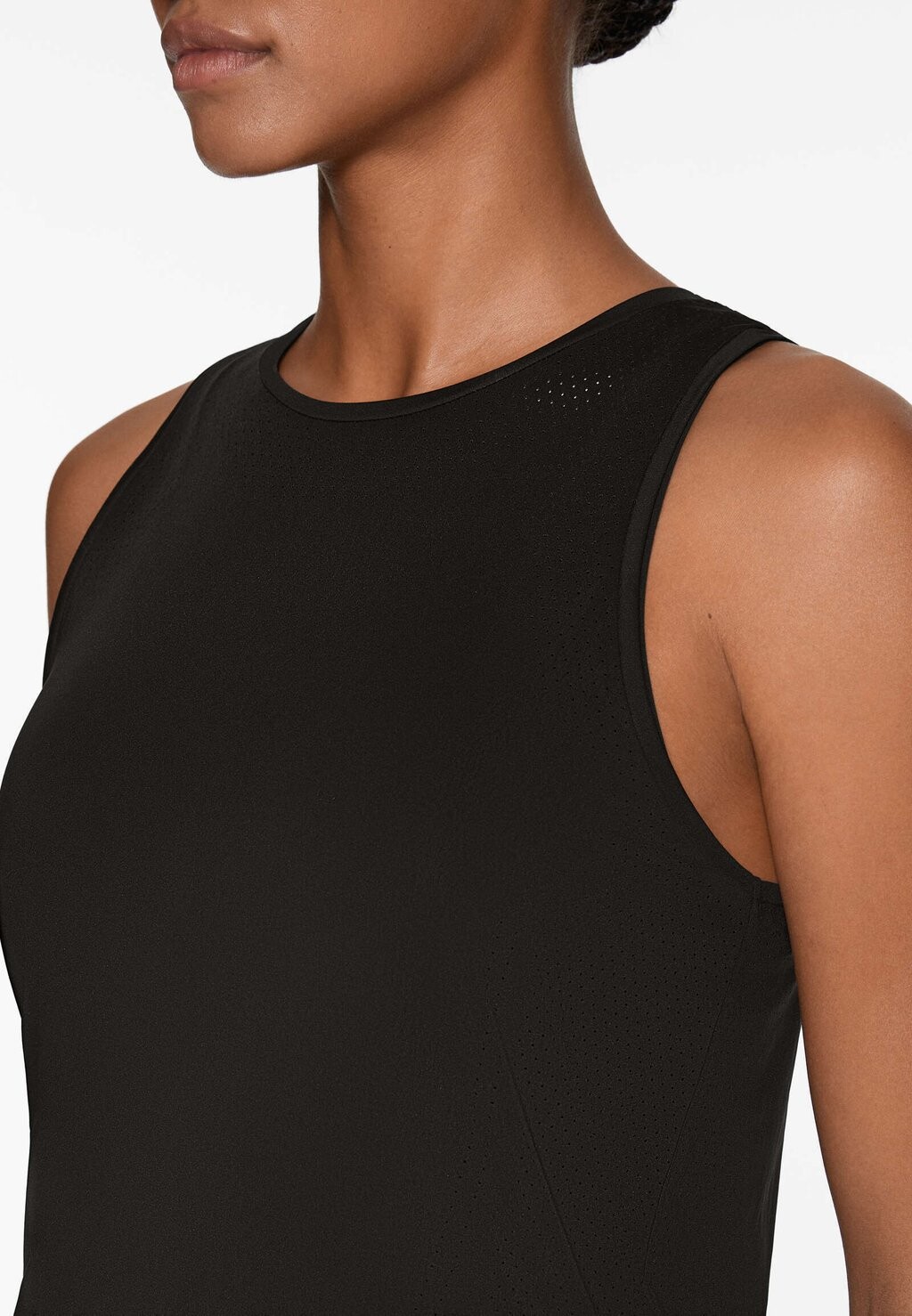 

Топ SLEEVELESS TECHNICAL WITH OPEN BACK OYSHO, черный