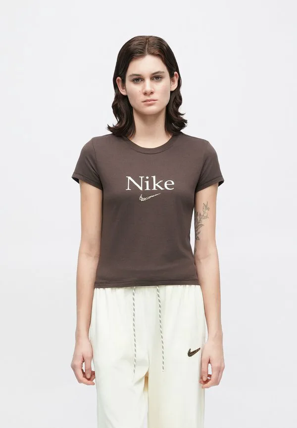 Футболка с принтом Nike Sportswear, Baroque Brown — фото 4