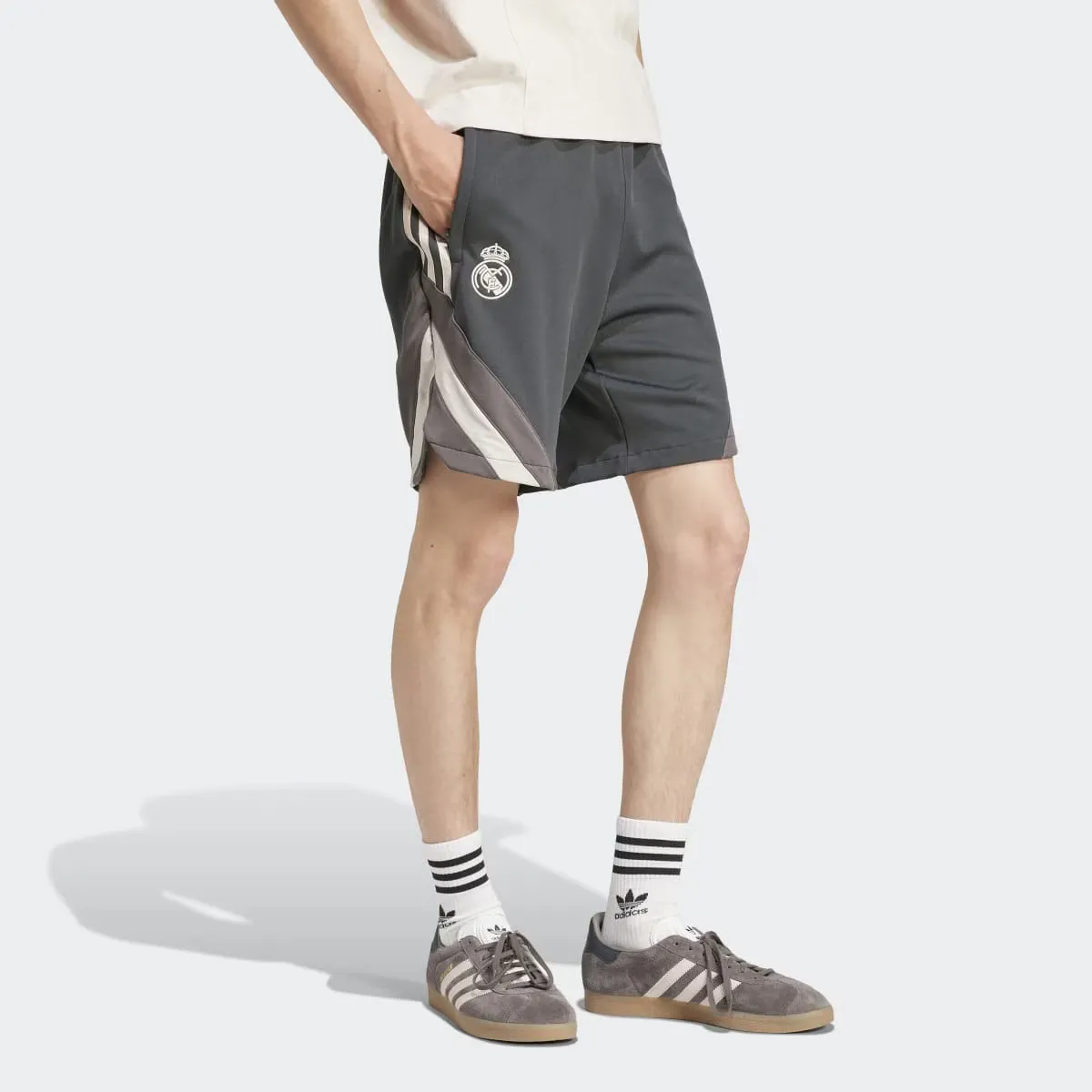 

Мужские шорты Adidas Real Madrid Originals, серый