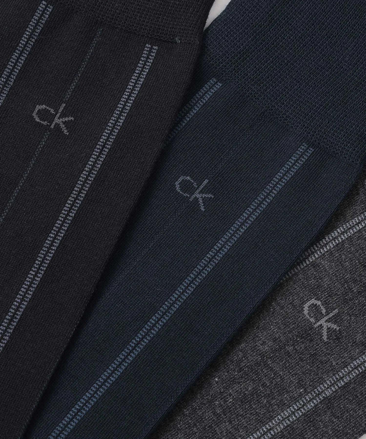 [Набор из 3 пар] Деловые носки Calvin Klein в тональную полоску 92572204 — фото 3