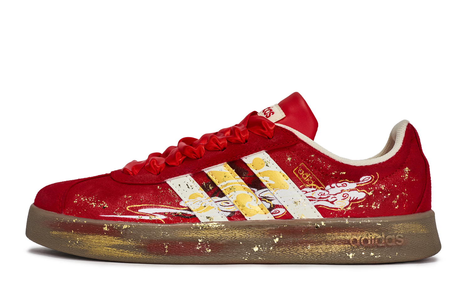 

Кроссовки Vl Court Classic 811 Manufacturing, Auspicious Clouds Bestowing Blessings, низкие, унисекс Adidas, красный белый золото