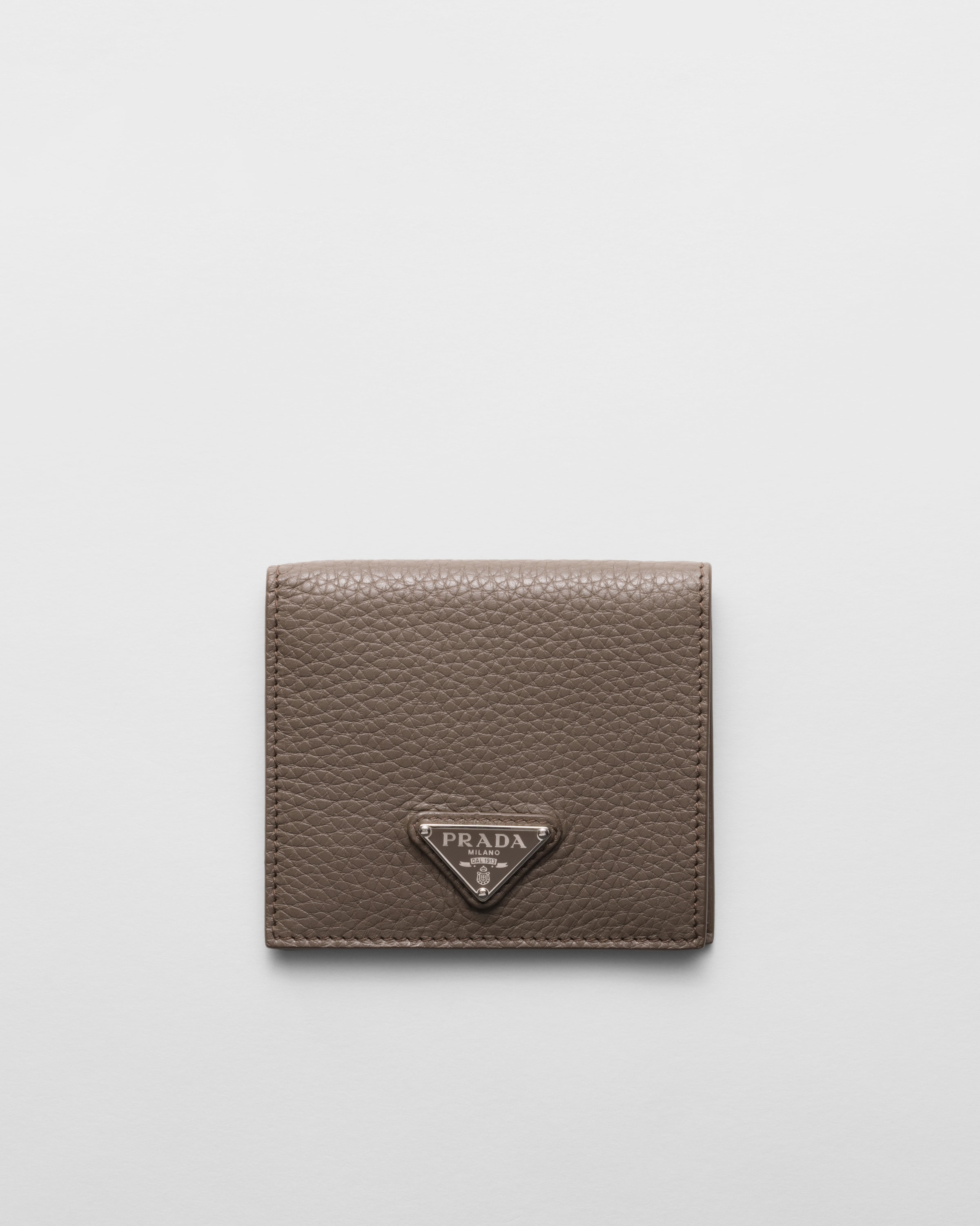 

Кожаный кошелек Prada, серый