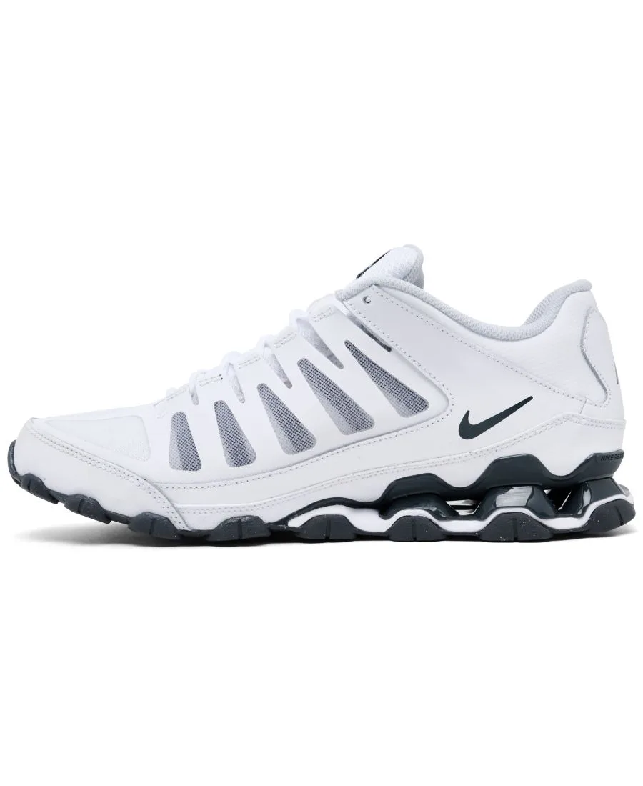 Мужские тренировочные кроссовки Reax 8 TR от Finish Line Nike, белый, metallc sliver — фото 3