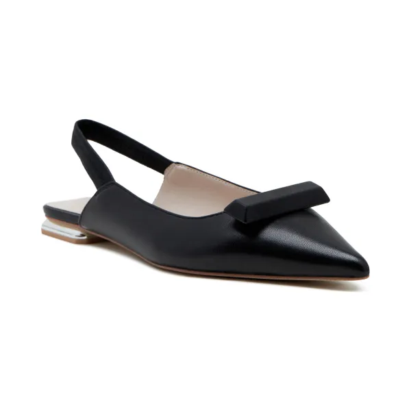 

Из балерной кожи Marc Cain, черный