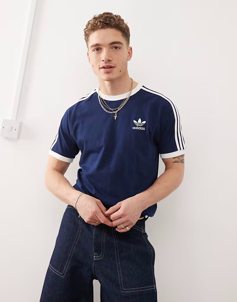 

Футболка Adidas Originals с тремя полосками темно-синего цвета