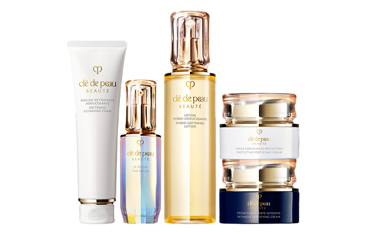 

Старый вариант Radiance Revitalizing набор из пяти средств уход за кожей увлажняющий Clé De Peau Beauté