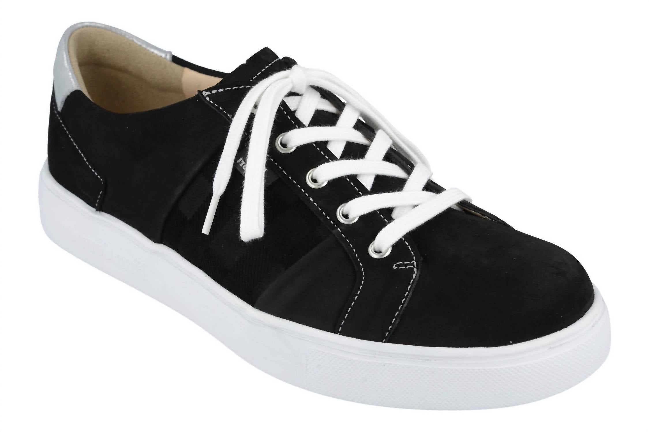 Женские кроссовки Omaha в черном цвете Finn Comfort