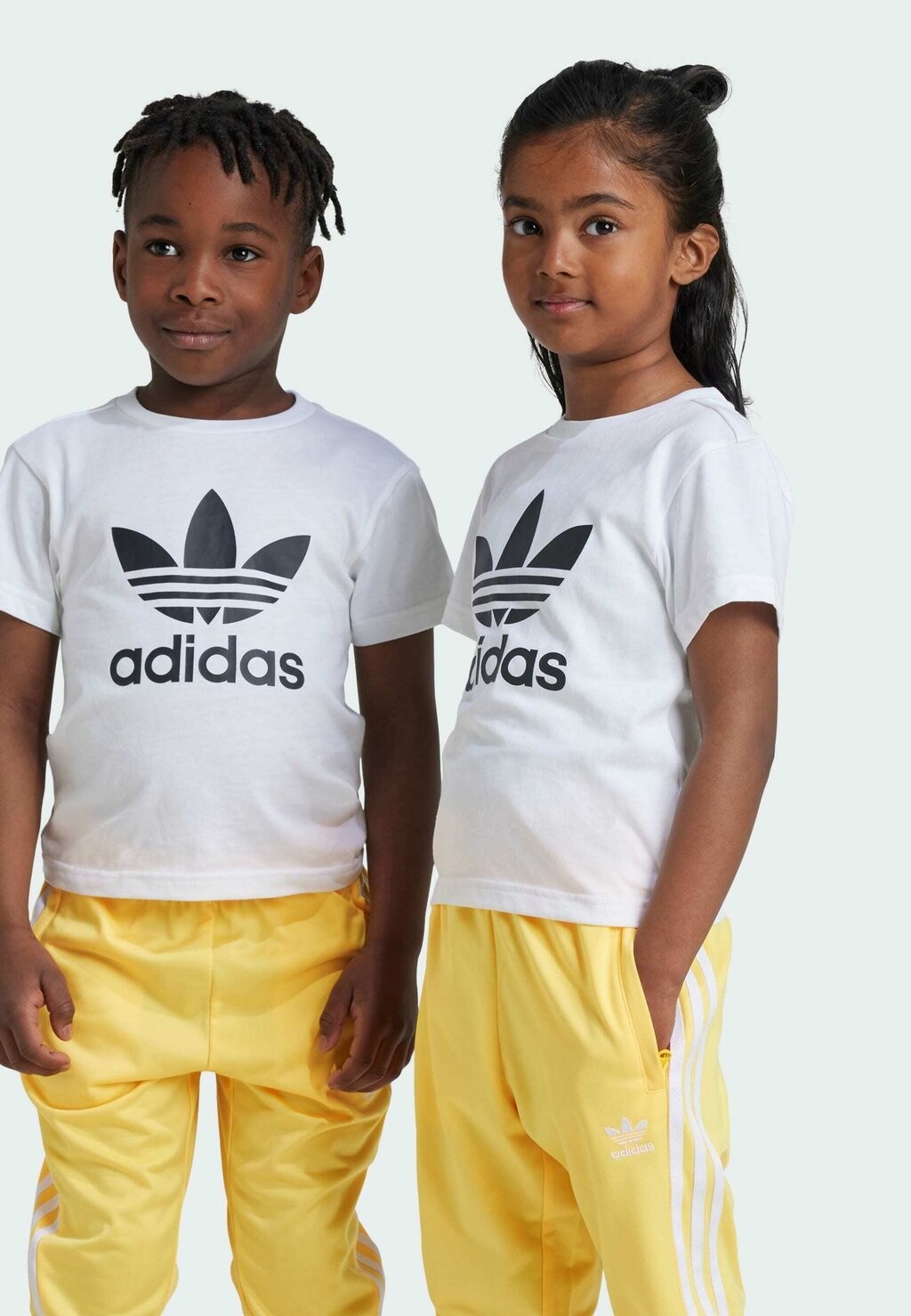 

Футболка с принтом ADICOLOR TREFOIL KIDS adidas, белый