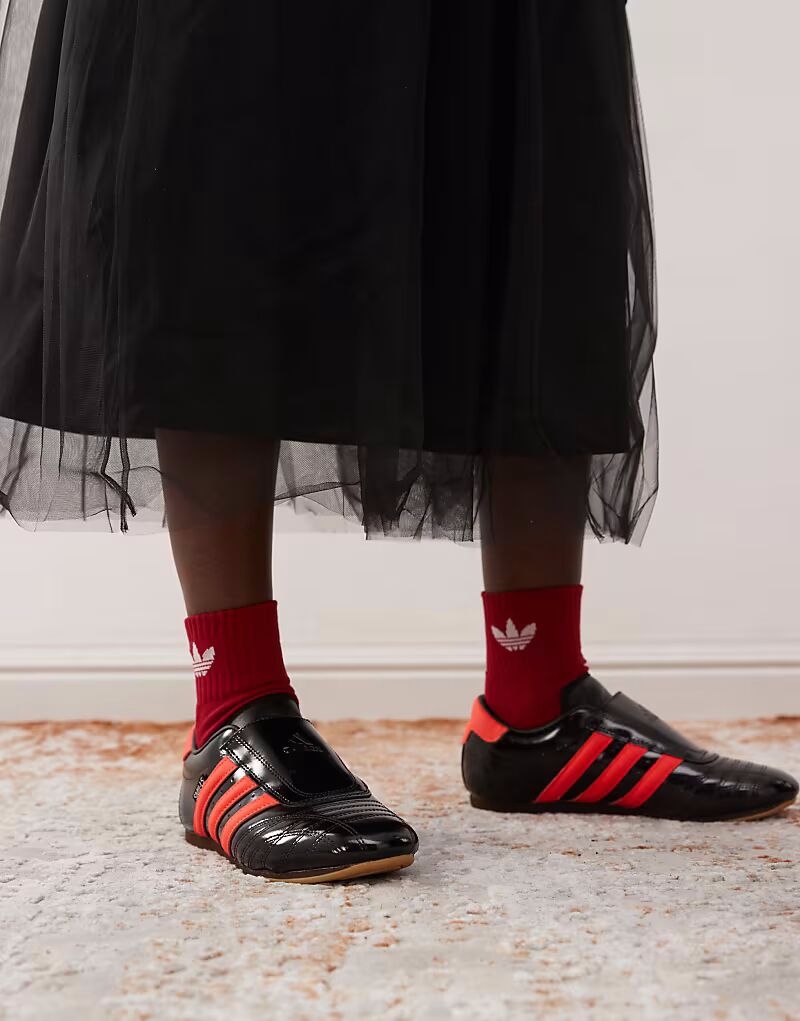 Кроссовки для тхэквондо Adidas Originals черного и красного цветов — фото 3