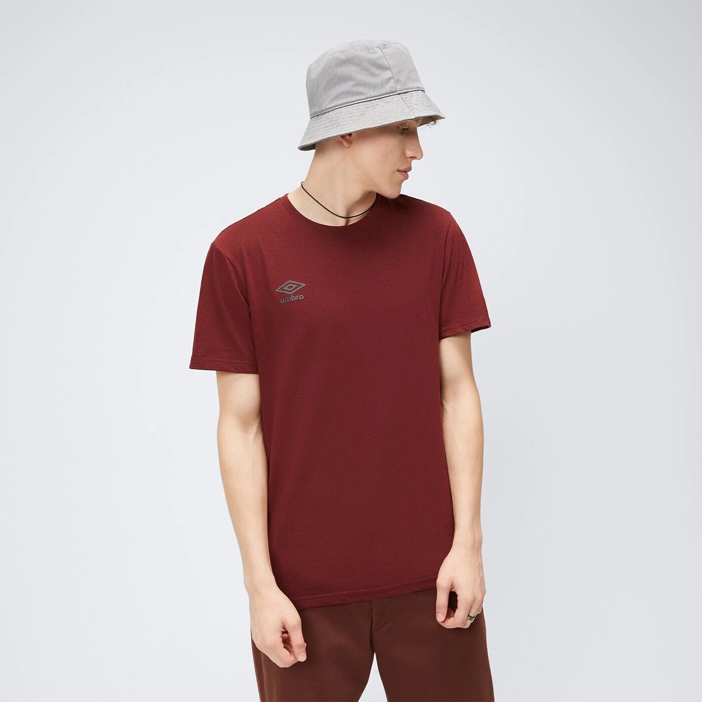 

Футболка Umbro Serty, бордовый
