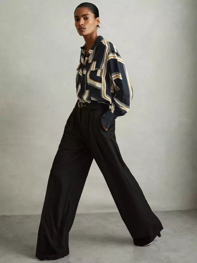

Рубашка Reiss Isadora Graphic Stripe, темно-синий