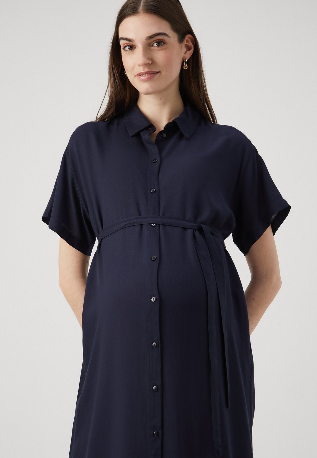

Платье-рубашка на талии VMMBUMPY CALF SHIRT DRESS Vero Moda, темно-синий