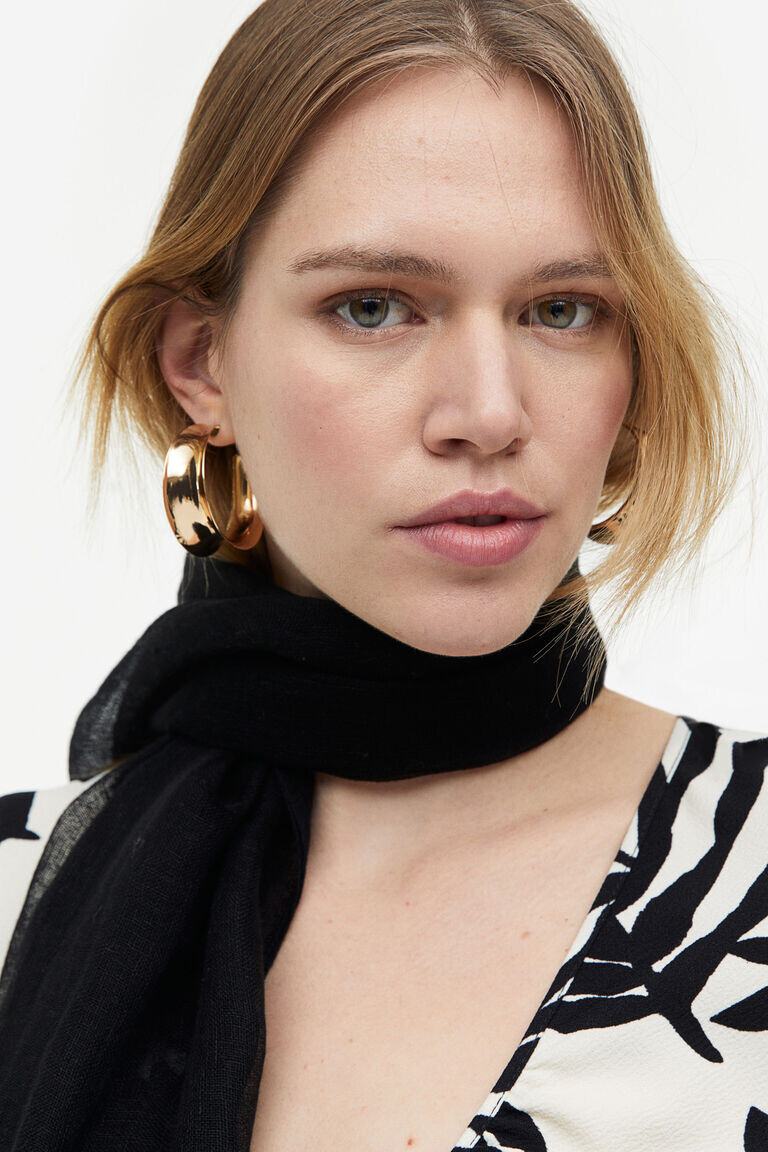 

Льняной шарф H&M, черный