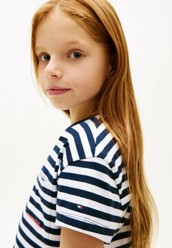 Футболка с вышитым логотипом в полоску и свободным принтом Tommy Hilfiger, Dark Night Navy Stripes — фото 4