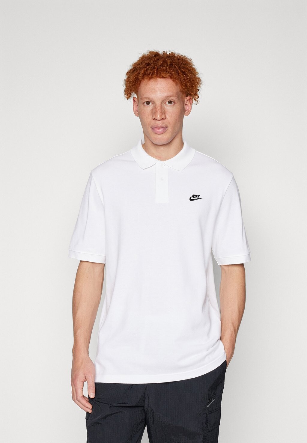 Рубашка-поло CLUB Nike Sportswear, цвет white/black — фото 3