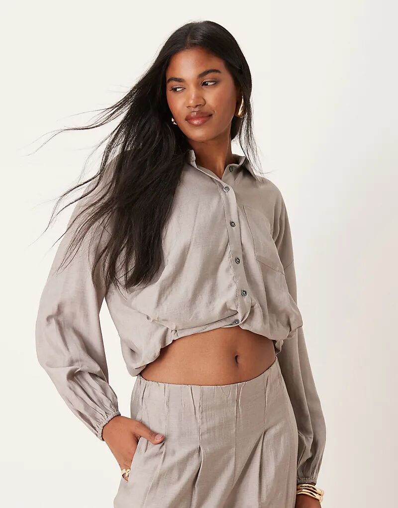 

Укороченная рубашка Vila с подолом-пузырьком серого цвета