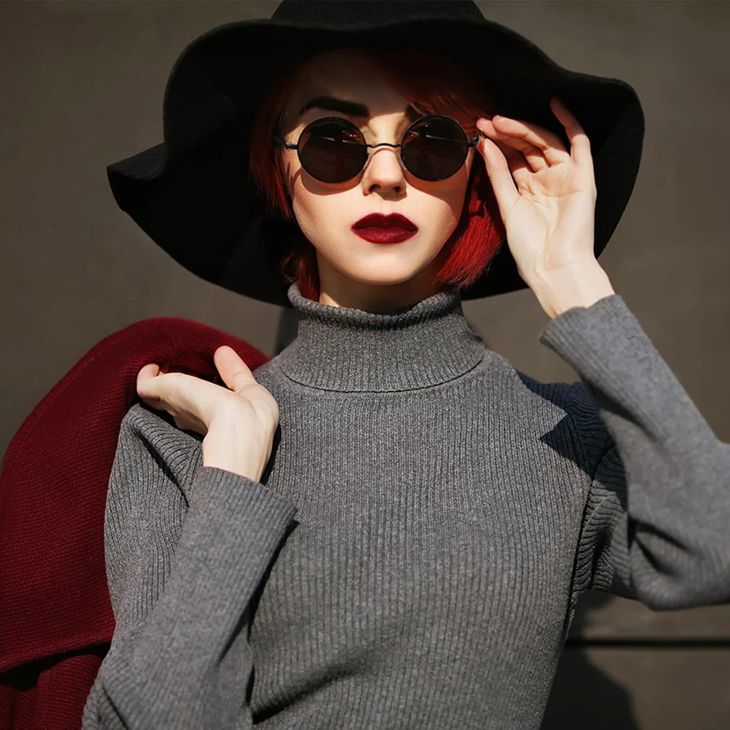 

Солнцезащитные очки Sunier круглой формы для мужчин и женщин, поляризованные, в стиле ретро, ​​с защитой от УФ-излучения UV400, 49mm Black Frame Grey Lens