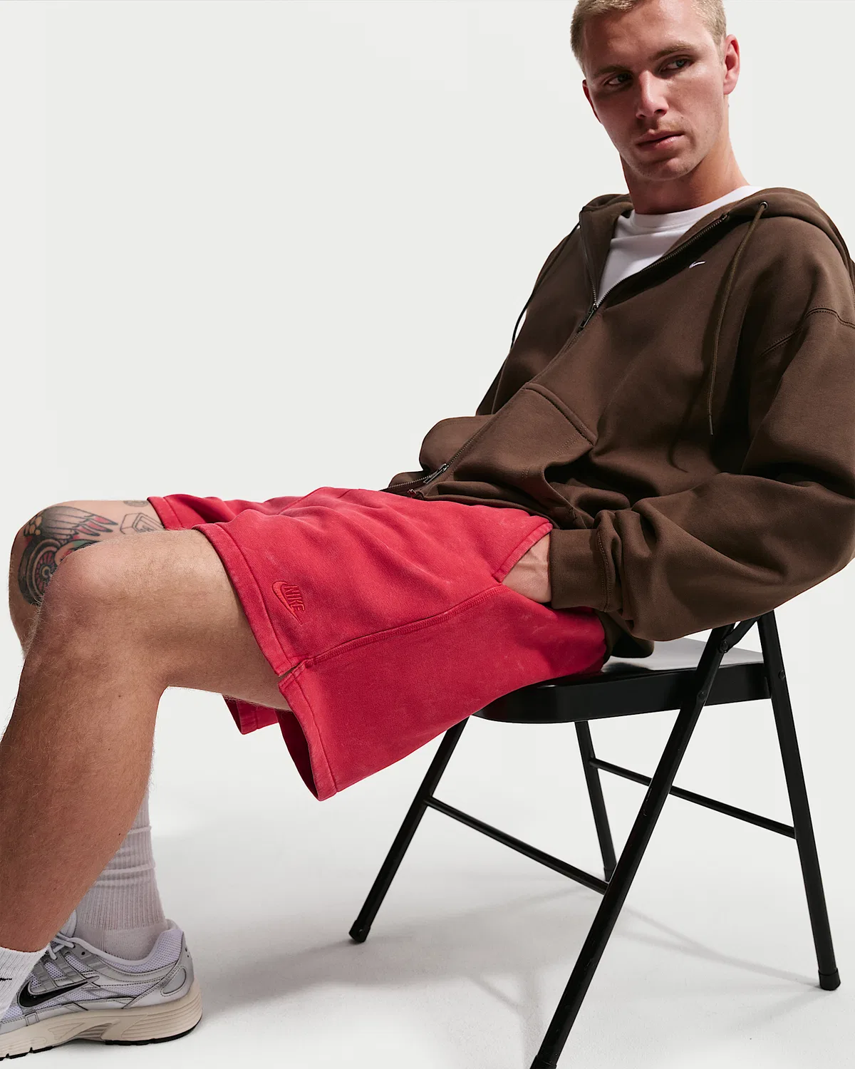 Мужские флисовые шорты Nike Club, University Red/University Red — фото 4