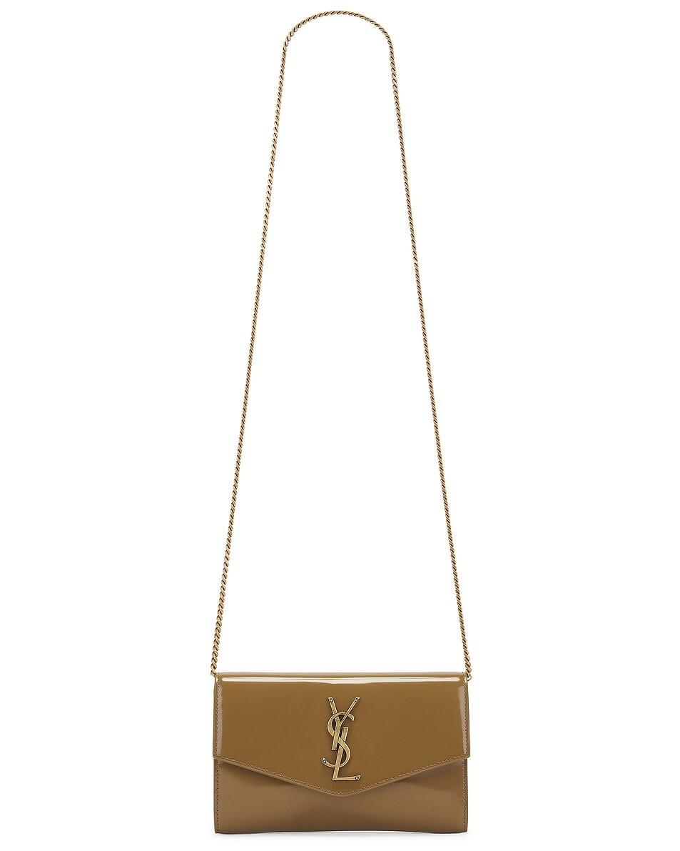 

Кошелек на цепочке Saint Laurent, цвет Cardamon Seed