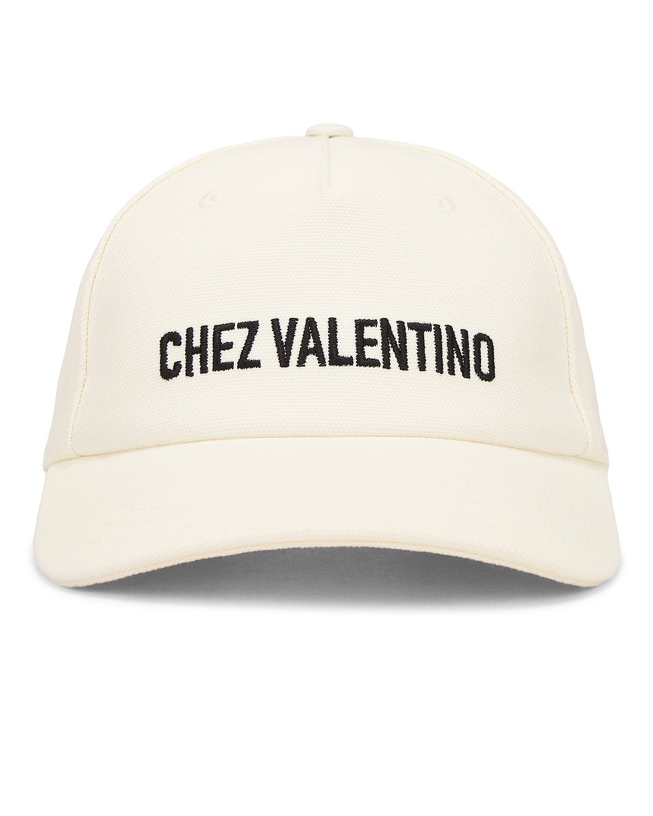 

Бейсбольная кепка Chez Valentino Valentino Garavani, слоновая кость/черный