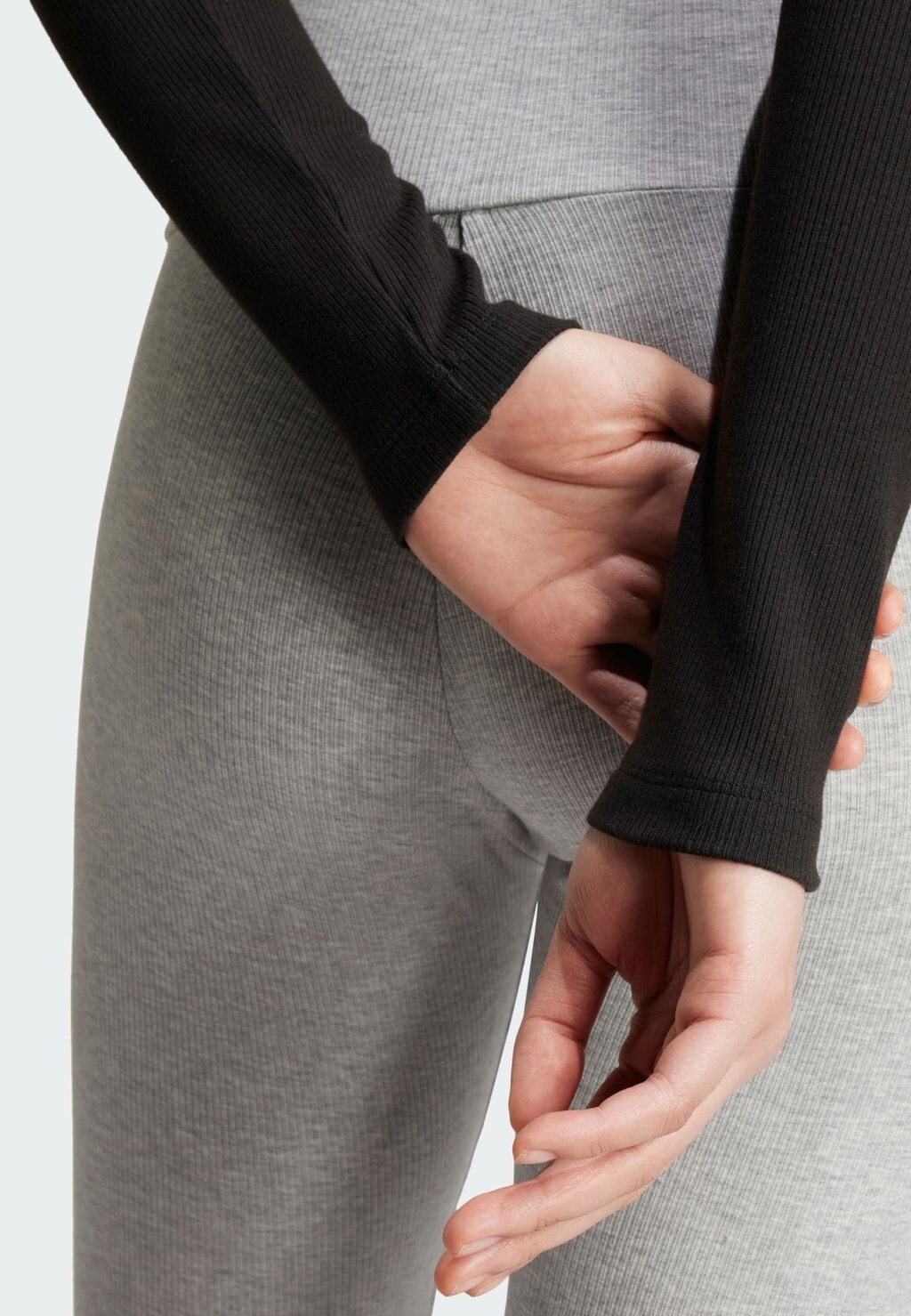 Топ с длинными рукавами Essentials Crop adidas Originals, черный