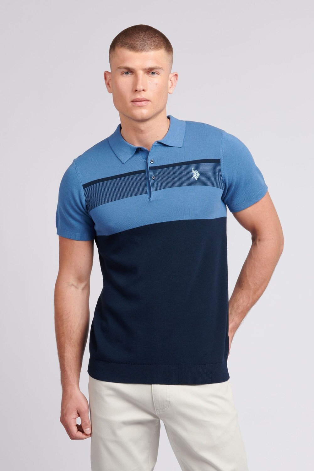 

Мужская трикотажная рубашка-поло обычного кроя в синюю полоску U.S. Polo Assn, синий