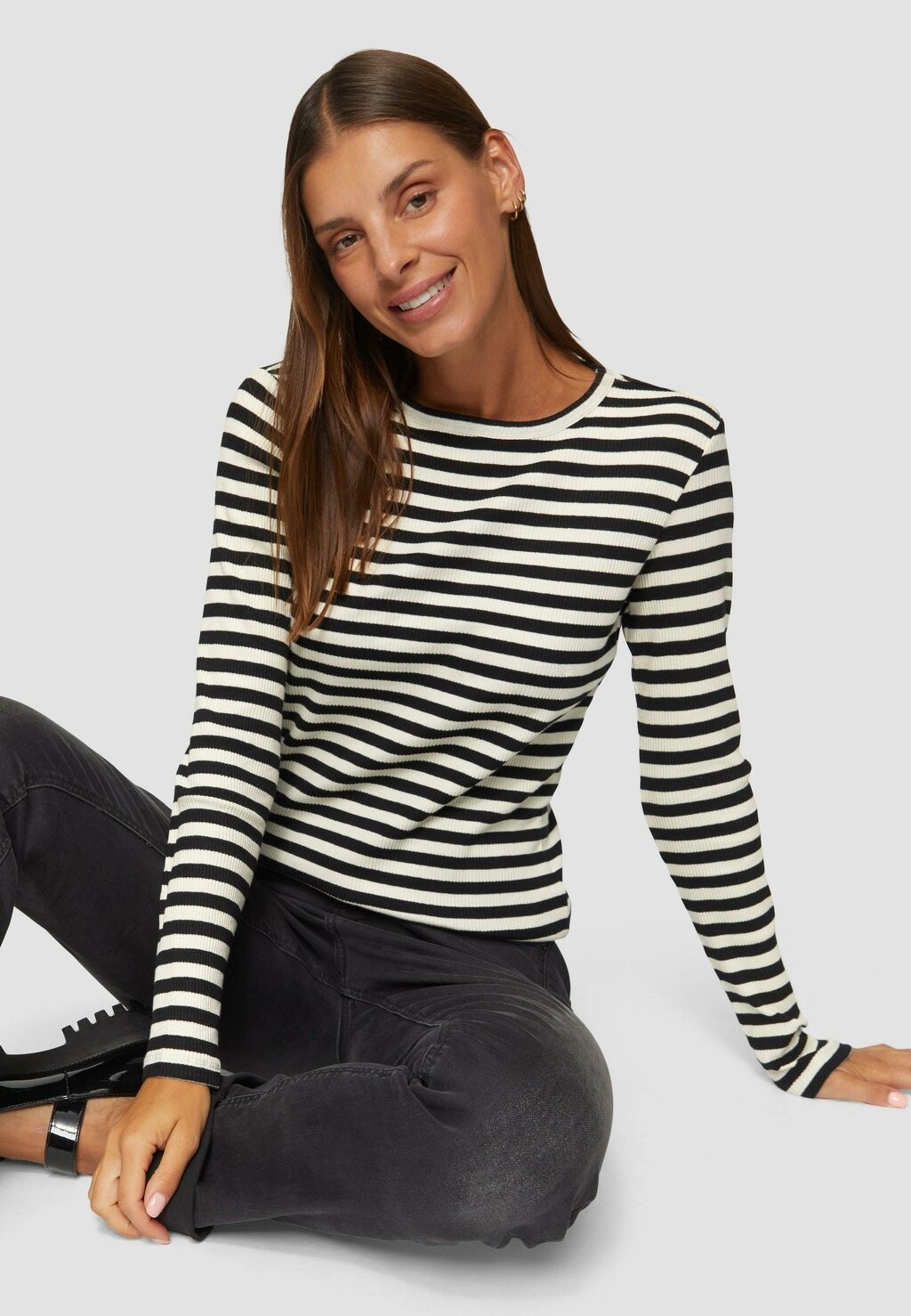 

Топ с длинными рукавами QS, цвет Mottled Black