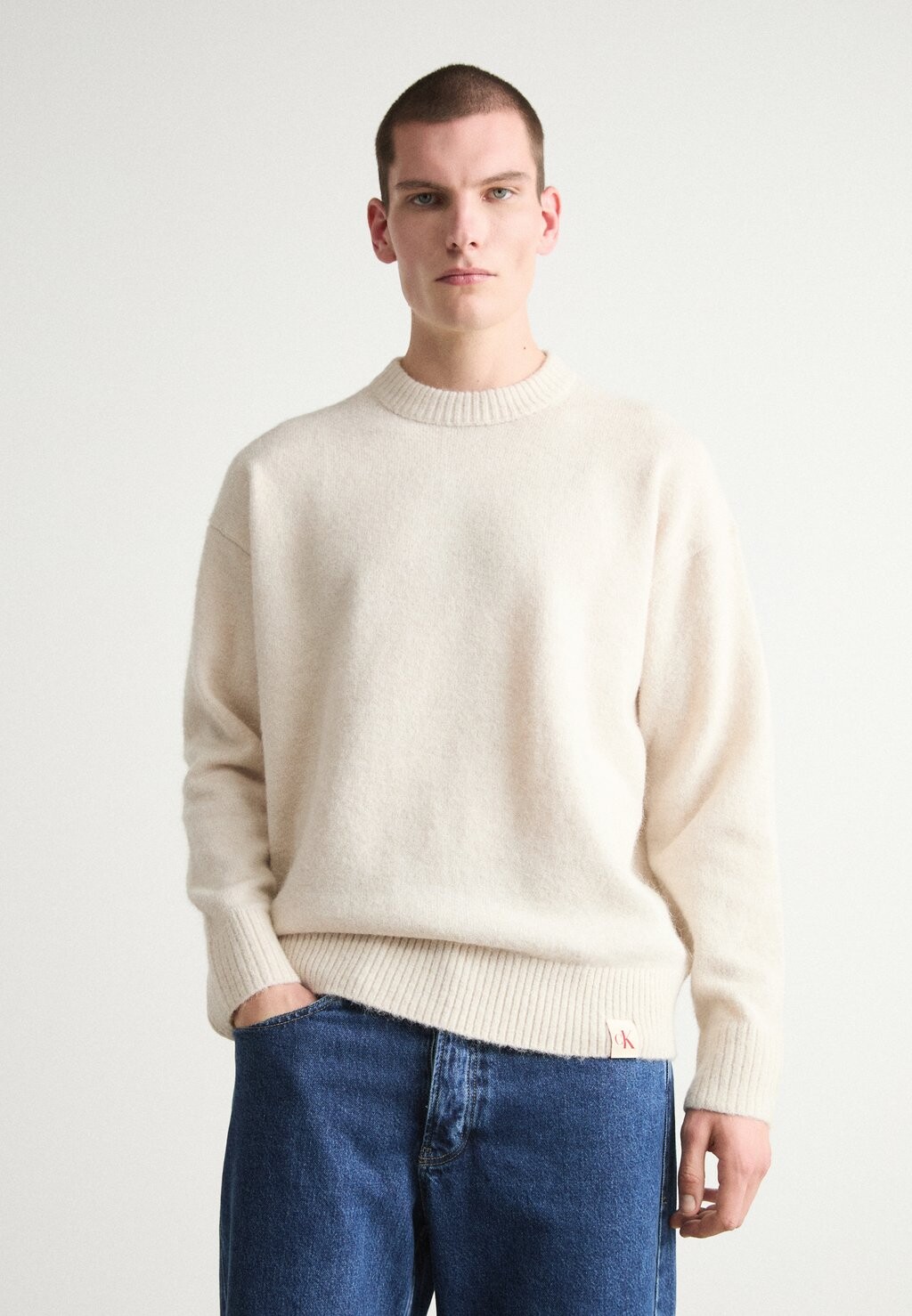 

Джемпер WARM TEXTURE SWEATER Calvin Klein Jeans, песочный