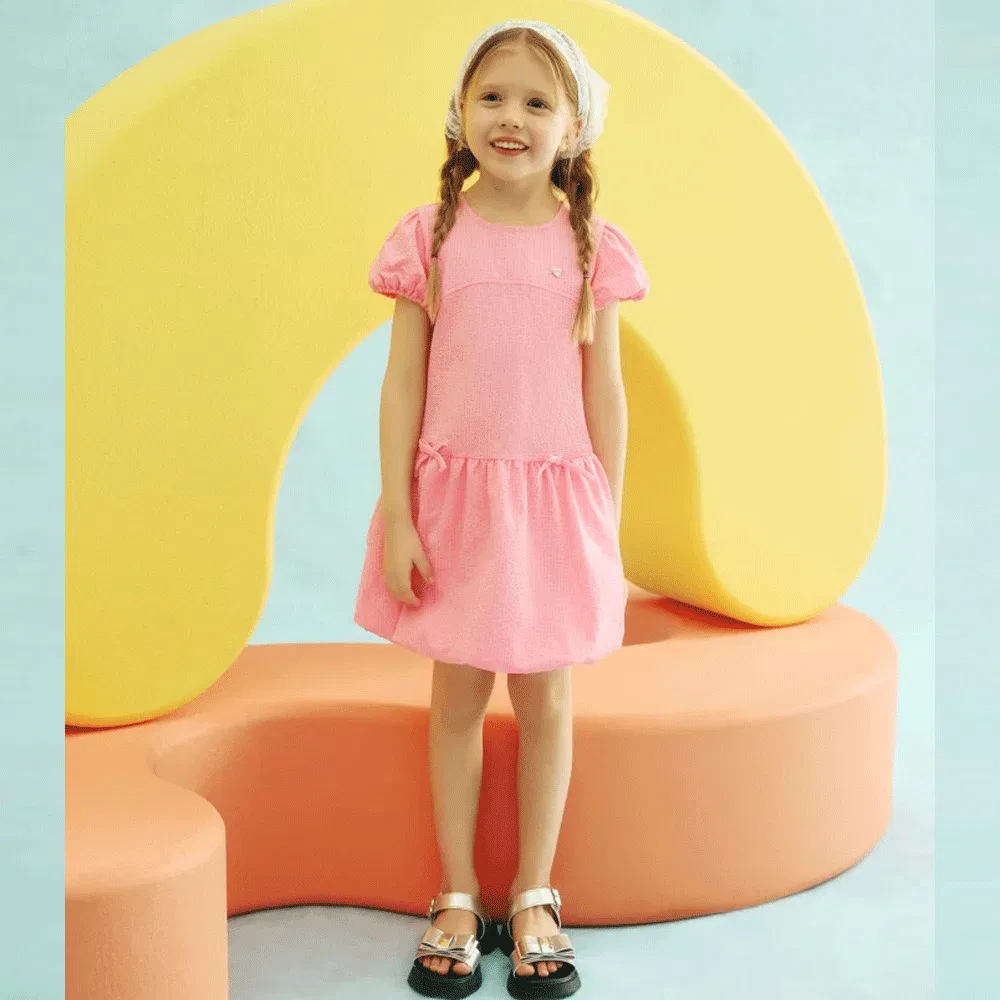 Детское платье-баллон из сирсакера розового цвета от Benetton Kids