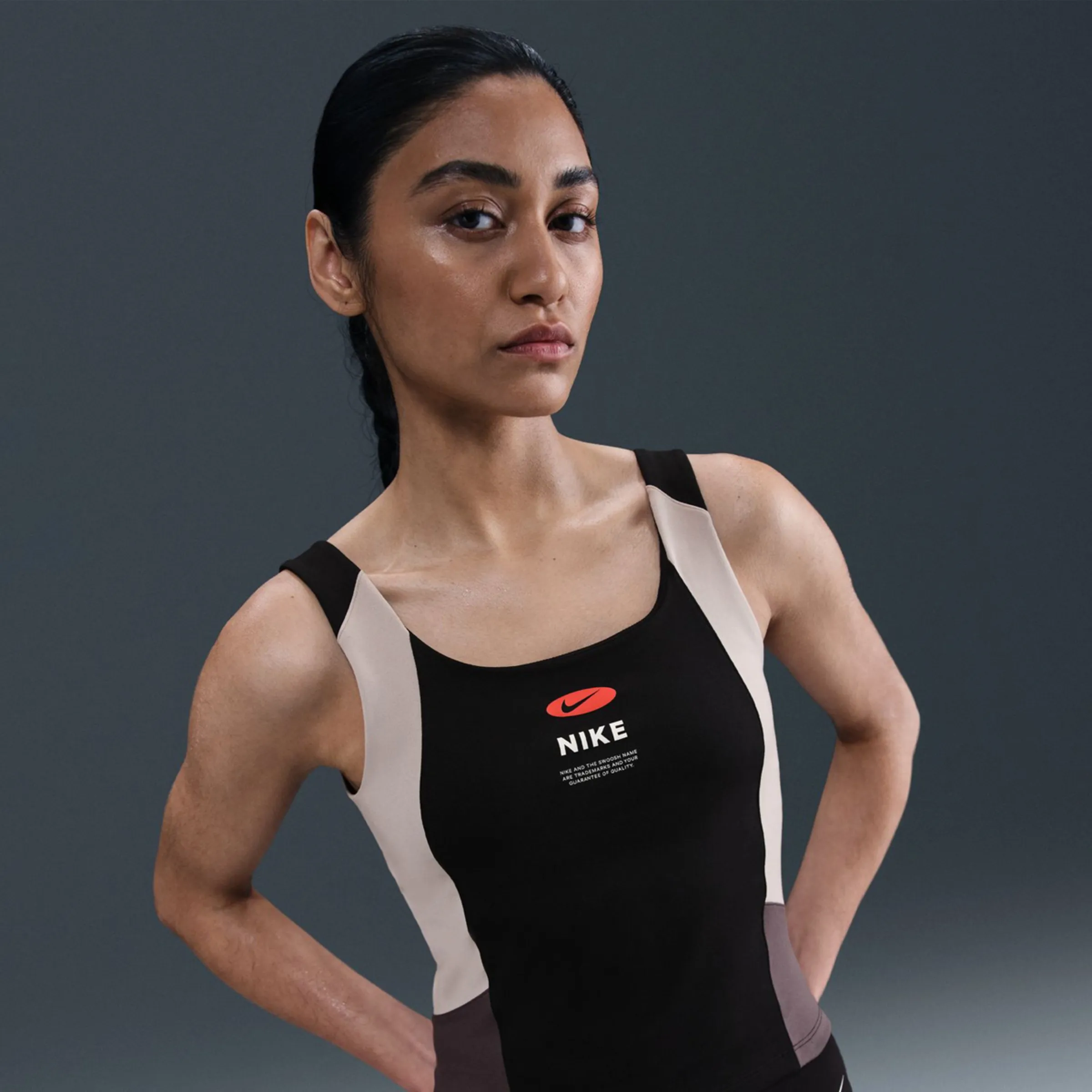 

Женская футболка One Nike, черный