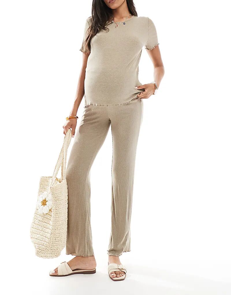 

Брючный комплект Mamalicious Maternity с салатовой кромкой бежевого цвета Mama.Licious