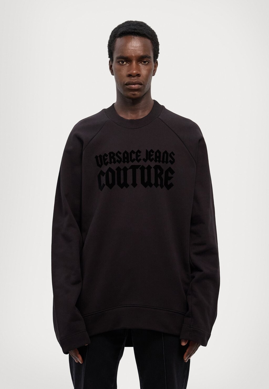 

Спортивный свитер LOGO GOTH Versace, черный