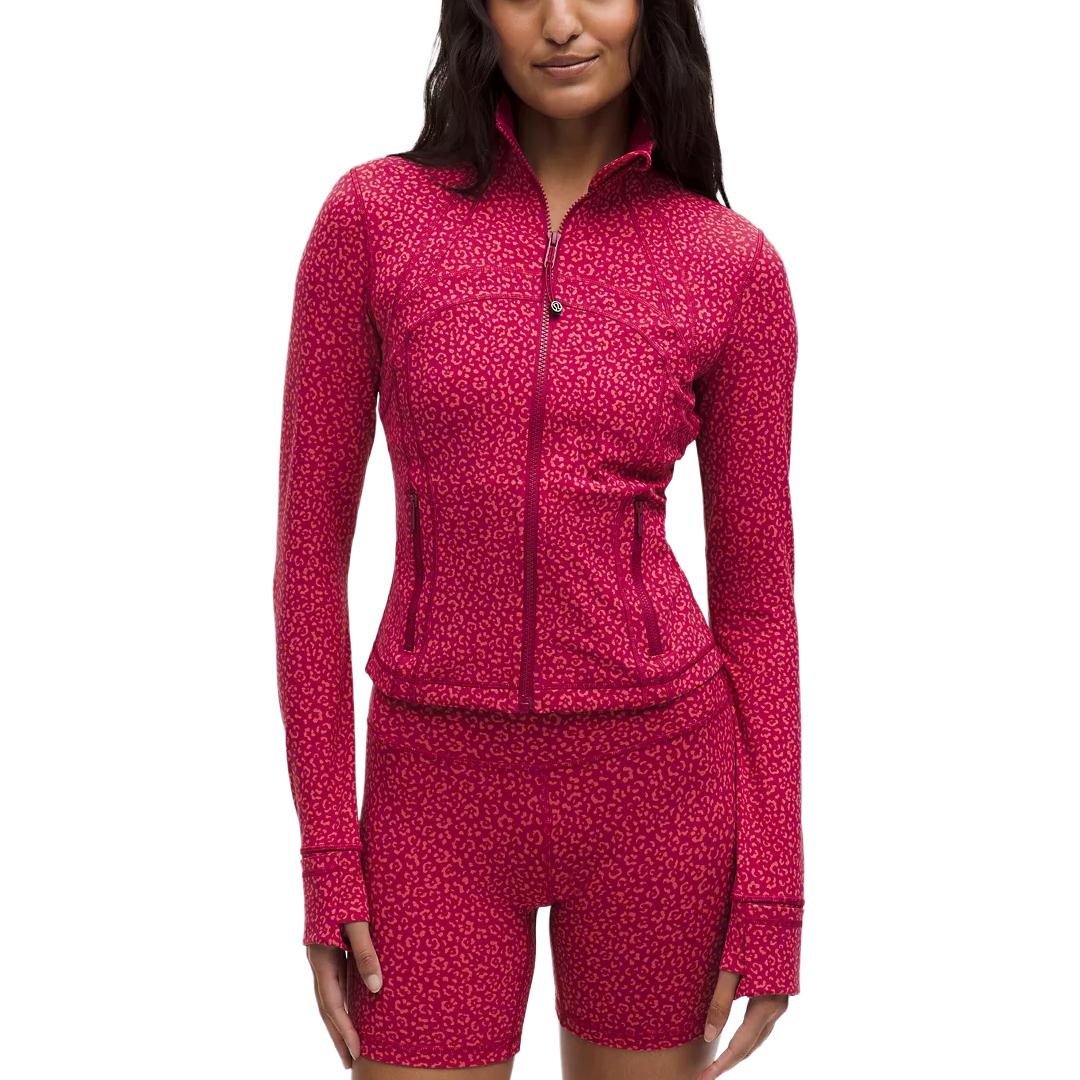 

Lululemon Куртки и пальто женские leopard daisy desert red magenta smoke