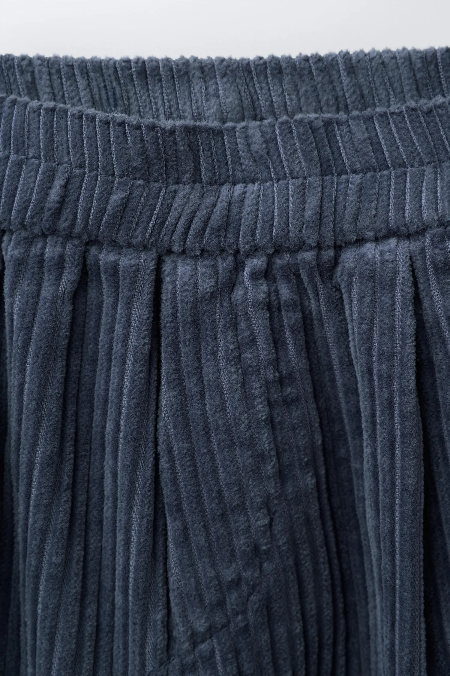 Вельветовые брюки-баллоны с широкой талией Zara, синий — фото 3