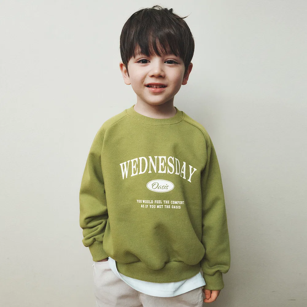 Детский свитшот Signature Raglan оливковый от Wednesdayoasis Kids — фото 4